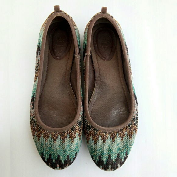The Sak Shoes - The Sak crocheted slip on flats